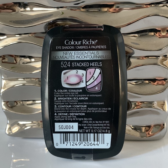 L’Oréal Color Riche Eye Shadow Quad in “Stacked Heels” - Picture 3 of 4